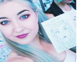 The star attended a VidCon event in July 2015 where she received art of little fairy.